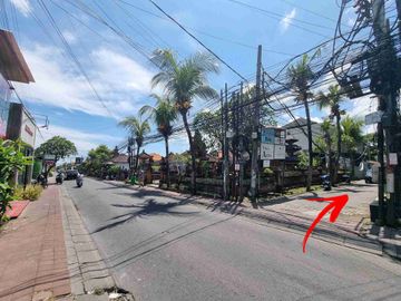 SALE!! TANAH 250m² DEKAT PANTAI BATU BELIG SEMINYAK BALI.