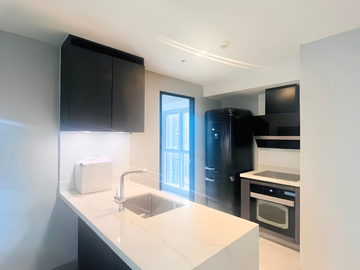 Rent to own 2 Bedroom unit for sale in Uptown Arts Residence BGC for Sale by Megaworld with Community near Mitsukoshi HighStreet Uptown Mall & Parade
