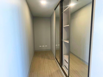 Rent to Own 3 Bedroom unit for sale in Uptown Arts Residence BGC for Sale by Megaworld with Community near Mitsukoshi HighStreet Uptown Mall & Parade