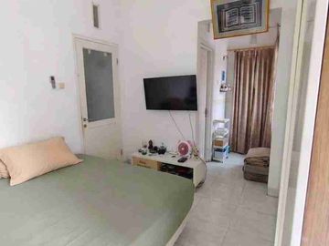 Rumah 2 Lantai Dalam Komplek di Kavling DKI, Pondok Kelapa, Jakarta Timur
