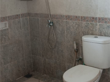 DI SEWAKAN Rumah Bagus Full Furnished Dekat Akses Tol BSD Versailles, Dw