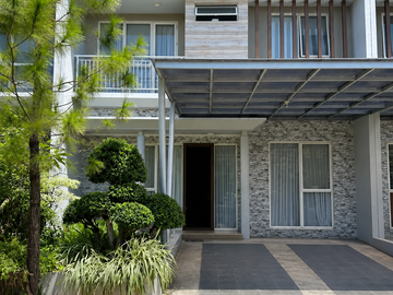 JUAL DI BAWAH HARGA PASAR! 🔥
RUMAH CLUSTER MISSISSIPPI – JGC
4+1 Kamar Tidur • Hadap Selatan • Wajib Lihat!