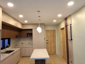 Fully Renovated & Fully Furnished 2-Story House and Lot in Town & Country Homes For Sale!