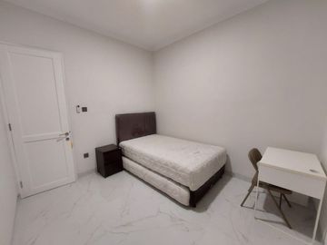 Di Sewakan Rumah 2 Lantai Full Furnished Di Delatinos Bsd City Serpong Tangerang Selatan