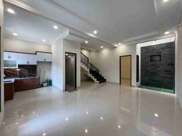 TURUN HARGA.. DIJUAL MURAH RUMAH LUX DAERAH DUREN SAWIT JAKARTA TIMUR