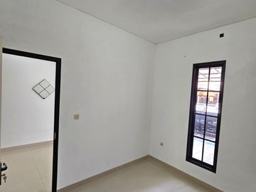 Cuma 23.4 Jt/M Rumah Bagus Dalam Komplek Di Pondok Kelapa Jakarta Timur *