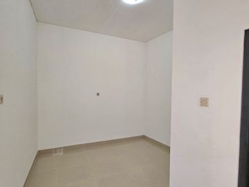 Cuma 23.4 Jt/M Rumah Bagus Dalam Komplek Di Pondok Kelapa Jakarta Timur *