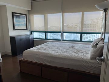 Edades Tower Garden Villas Rockwell Makati 1Bedroom with parking furnished Luxury Condo near Powerplant Proscenium Ayala Land Greenbelt BGC Airport