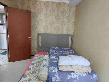 DEW0011 apartemen Royal Mediterania tower Lavender 2BR lantai 20 furnish Tanjung Duren Jakarta Barat