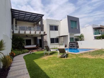 Casa en venta en Fraccionamiento Burgos Corinto, Temixco, con casa club, estilo exclusivo