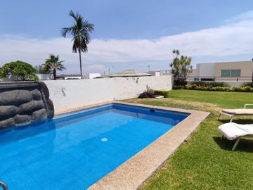 Casa en venta en Fraccionamiento Burgos Corinto, Temixco, con casa club, estilo exclusivo