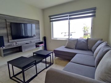 Casa en venta en Fraccionamiento Burgos Corinto, Temixco, con casa club, estilo exclusivo