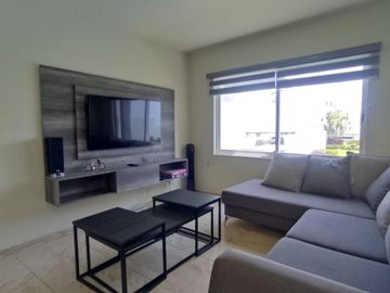 Casa en venta en Fraccionamiento Burgos Corinto, Temixco, con casa club, estilo exclusivo