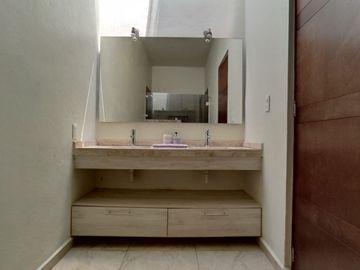 Casa en venta en Fraccionamiento Burgos Corinto, Temixco, con casa club, estilo exclusivo
