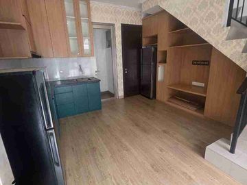 disewakan rumah Pik2 depan semi furnished interior