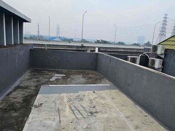 Disewakan Ruko Bagus Full Renovasi di Jalan Raya Kalimalang Bekasi