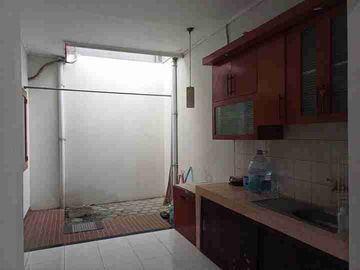 rumah standar siap huni.