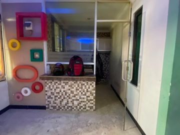 Murah !! DIJUAL RUMAH LELANG 2 LANTAI HOOK PERLU RENOVASI