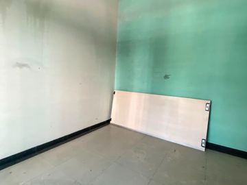 Murah !! DIJUAL RUMAH LELANG 2 LANTAI HOOK PERLU RENOVASI