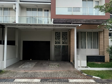 HOT! Rumah 2,5 Lantai Kebayoran Bintaro Sektor 7 Tangerang Selatan LT 204 m² Semi Furnished Harga Nego!