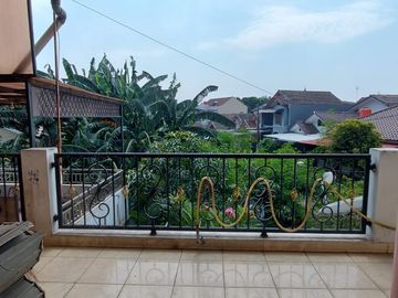 Rumah Hoek 2 Lantai Siap Huni Di Permata Harapan Baru Bekasi