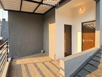 RUMAH BARU CANTIK SIAP HUNI DI KENCANA LOKA, BSD
