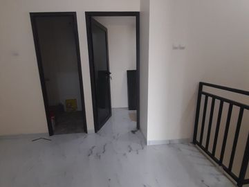 Rumah cluster premium pinggir jalan raya jatiwarna harga cuma 900juta an