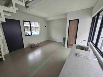 Disewakan Rumah Park Serpong tipe X2 Lokasi Cluster Terdepan
