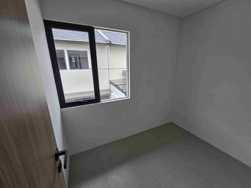 Disewakan Rumah Park Serpong tipe X2 Lokasi Cluster Terdepan