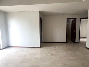 Disewakan Apartemen Royal Mediterania Garden Residences 2BR+1 Unfurnish Luas 87m2 Siap Huni Lokasi Strategis Dekat Mall Cp Di Tanjung Duren