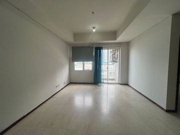 Disewakan Apartemen Royal Mediterania Garden Residences 2BR+1 Unfurnish Luas 87m2 Siap Huni Lokasi Strategis Dekat Mall Cp Di Tanjung Duren