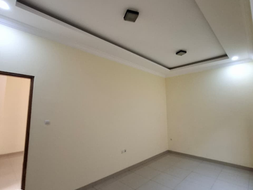Rumah Prestisius Pulo Asem Jakarta Timur - Garasi 2 Mobil, Bebas Sempit & Akses Prima