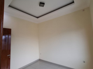 Jual Rumah SHM Super Luas di Pulo Asem Jakarta Timur 2 Lantai - Lokasi Prime, Garasi 2 Mobil