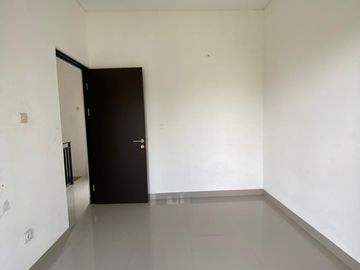 Jual Rumah OVER KREDIT 2LT 98JT di Graha Laras Sentul dkt Tol