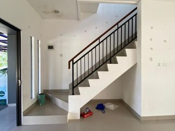 Jual Rumah OVER KREDIT 2LT 98JT di Graha Laras Sentul dkt Tol