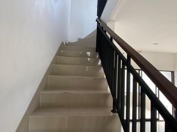 Jual Rumah OVER KREDIT 2LT 98JT di Graha Laras Sentul dkt Tol