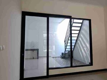 Rumah baru 2 lt design modern minimalis Cluster favorite di Taman Kopo Indah 5