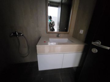 Disewakan Apartemen Orange County 2Br Besar Luas 89 Tower Irvine Lantai Tinggi