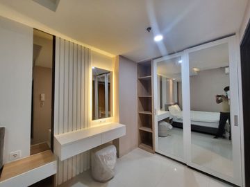 Disewakan Apartemen Orange County 2Br Besar Luas 89 Tower Irvine Lantai Tinggi