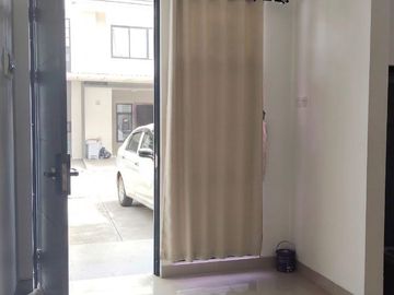 Disewakan Rumah 2 Lantai Metland Puri Cipondoh Tangerang – 3 Kamar Tidur