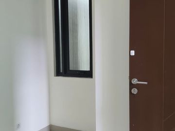Disewakan Rumah 2 Lantai Metland Puri Cipondoh Tangerang – 3 Kamar Tidur