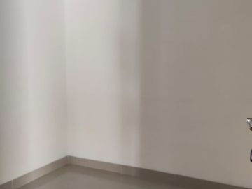 Disewakan Rumah 2 Lantai Metland Puri Cipondoh Tangerang – 3 Kamar Tidur