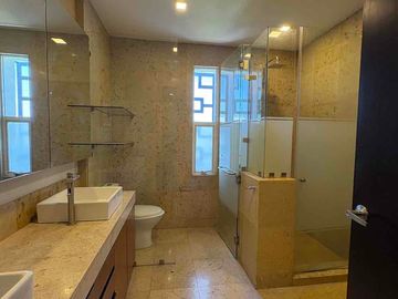 Casa en Venta en Santa Cruz Guadalupe, zona Zavaleta
