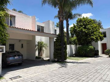 Casa en Venta en Santa Cruz Guadalupe, zona Zavaleta