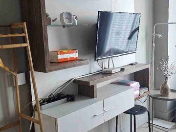 apartemen mewah grand Kamala Lagoon 1 bedroom full furnish bekasi