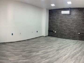 Nave Ind en Renta de 7,630 m² | Cercana a Autopista León Aguascalientes a 5 Min del Parque Piel