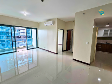 Ready for Occupancy Rent to Own 1 Bedroom unit One Uptown Residence BGC for Sale by Megaworld near to Uptown Mall Parade and Mitsukoshi Mall Shangrila