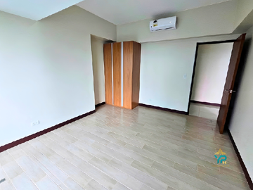 Ready for Occupancy Rent to Own 1 Bedroom unit One Uptown Residence BGC for Sale by Megaworld near to Uptown Mall Parade and Mitsukoshi Mall Shangrila