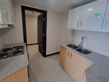 Ready for Occupancy Rent to Own 3 Bedroom unit Uptown Parksuites BGC for Sale by Megaworld near to Uptown Mall Parade and Mitsukoshi Mall Shangrila