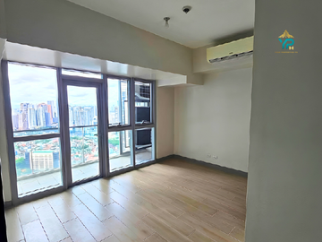 Ready for Occupancy Rent to Own 2 Bedroom unit Uptown Parksuites BGC for Sale by Megaworld near to Uptown Mall Parade and Mitsukoshi Mall Shangrila